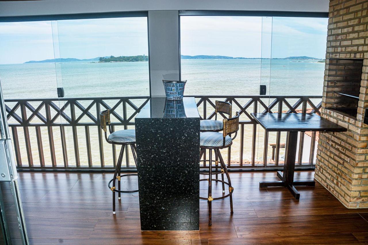Casa pé na areia com varanda gourmet em Búzios RJ Exterior foto