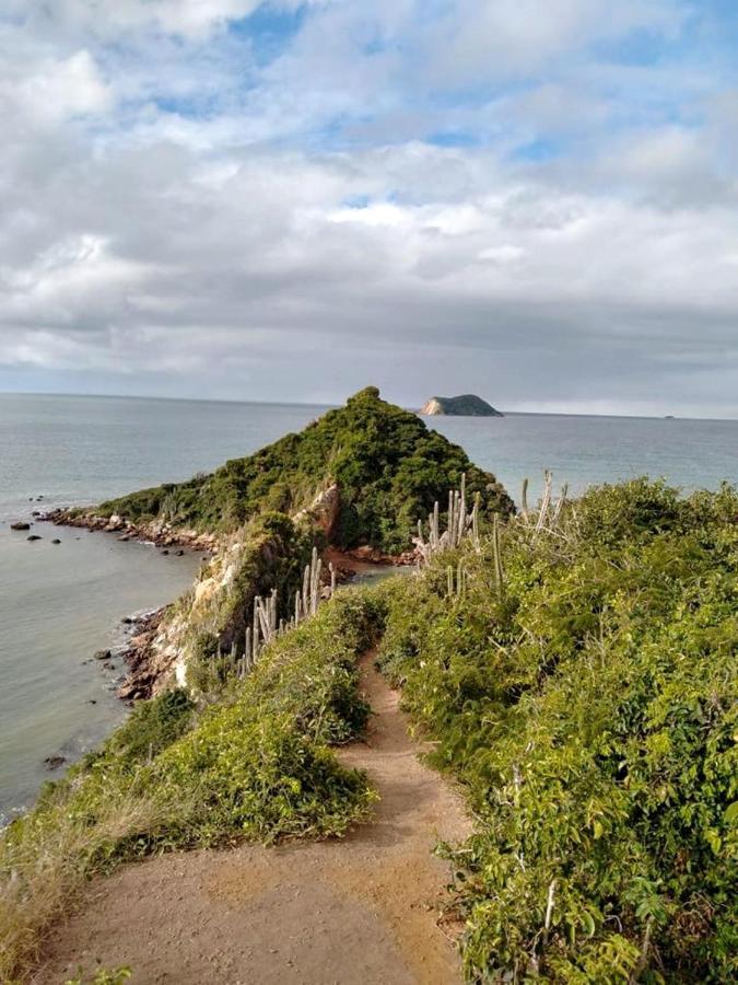 Casa pé na areia com varanda gourmet em Búzios RJ Exterior foto